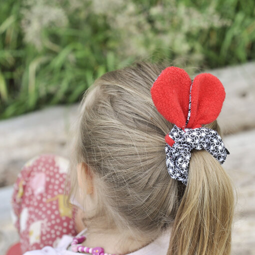 gumička ušatá červená s černou